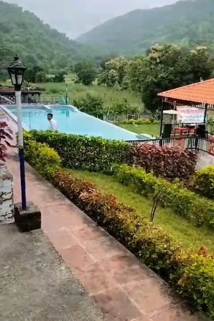 Maruti Paradise Resort Udaipur Country house