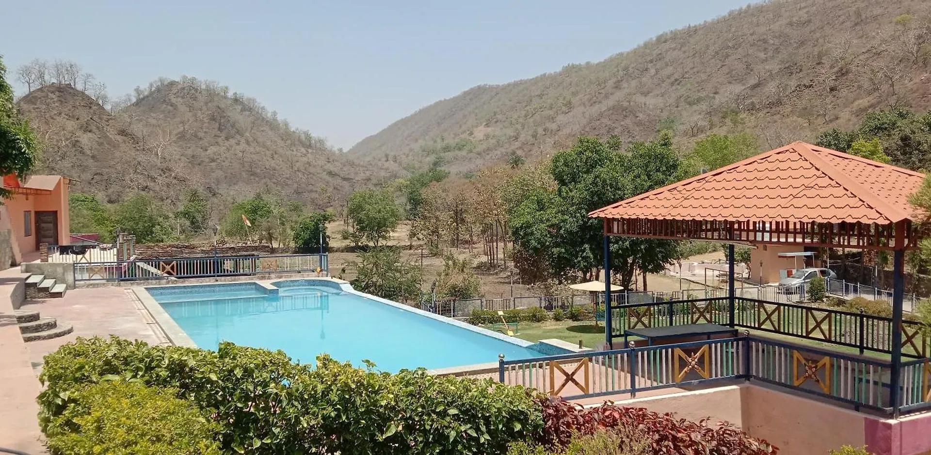 Maruti Paradise Resort Udaipur India